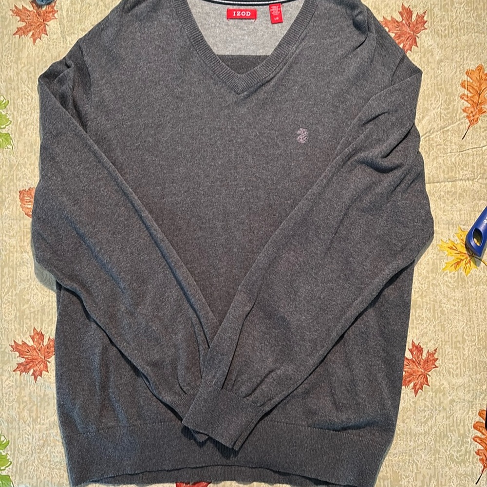 Izod sweater